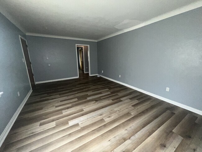 Foto del edificio - 7721 Chorman St