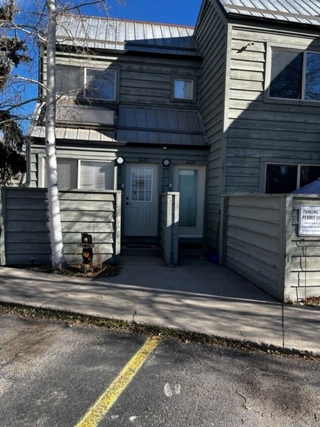 Primary Photo - Winter Seasonal Rental- 771F Riverbend