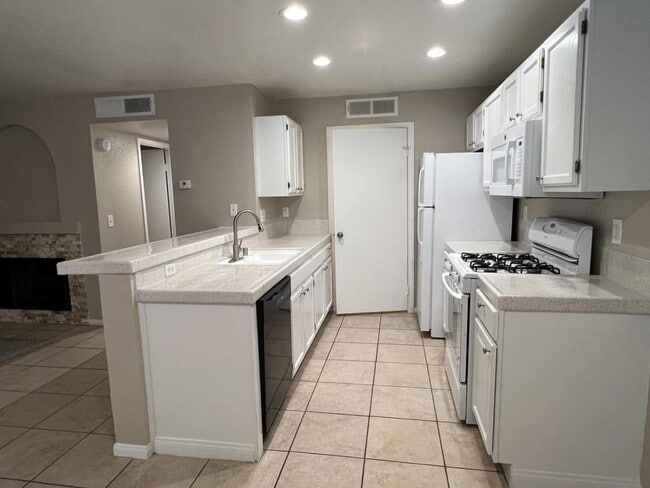 Foto del edificio - 7570 W Flamingo Rd