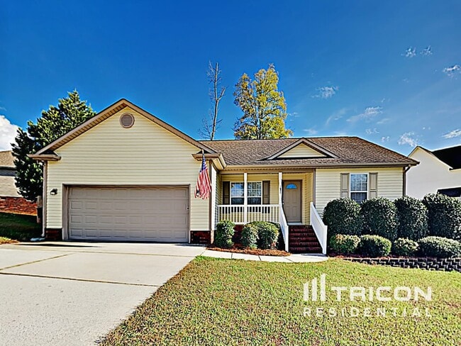 Building Photo - 1670 Red Bird Cir SE