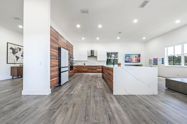 Foto del edificio - 1250 Placid Ct