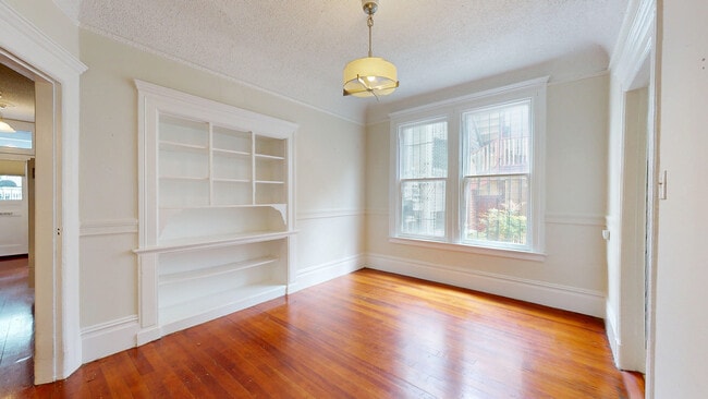 Building Photo - 3367 25th St