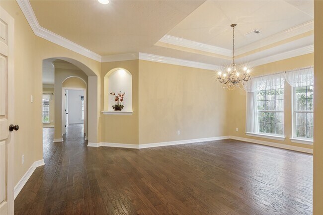 Building Photo - 5306 Norborne Ln