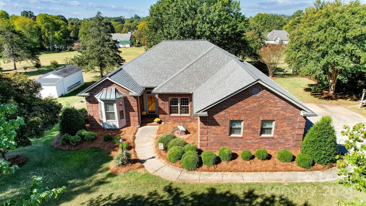 Foto principal - 246 Canvasback Rd