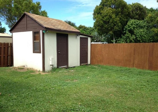 Building Photo - 4505 NW 3rd Drive  Delray Beach FL 33445