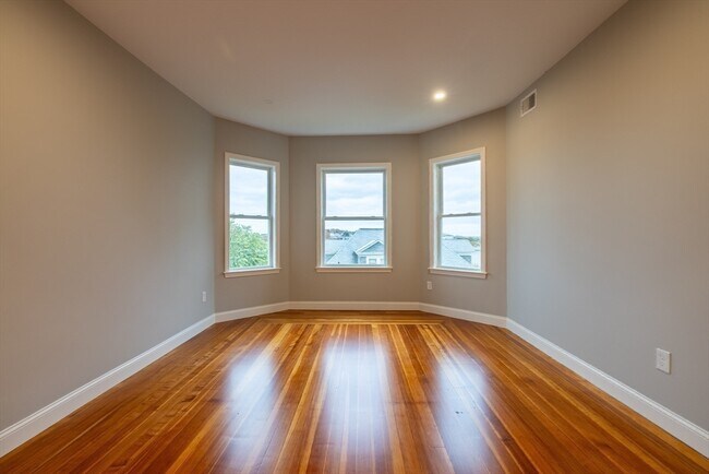 Foto del edificio - 19 Sawyer Ave