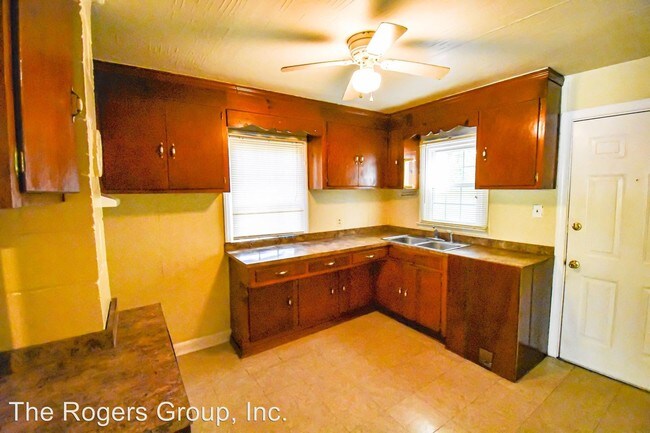 Building Photo - 3 br, 1 bath House - 155 lincoln St