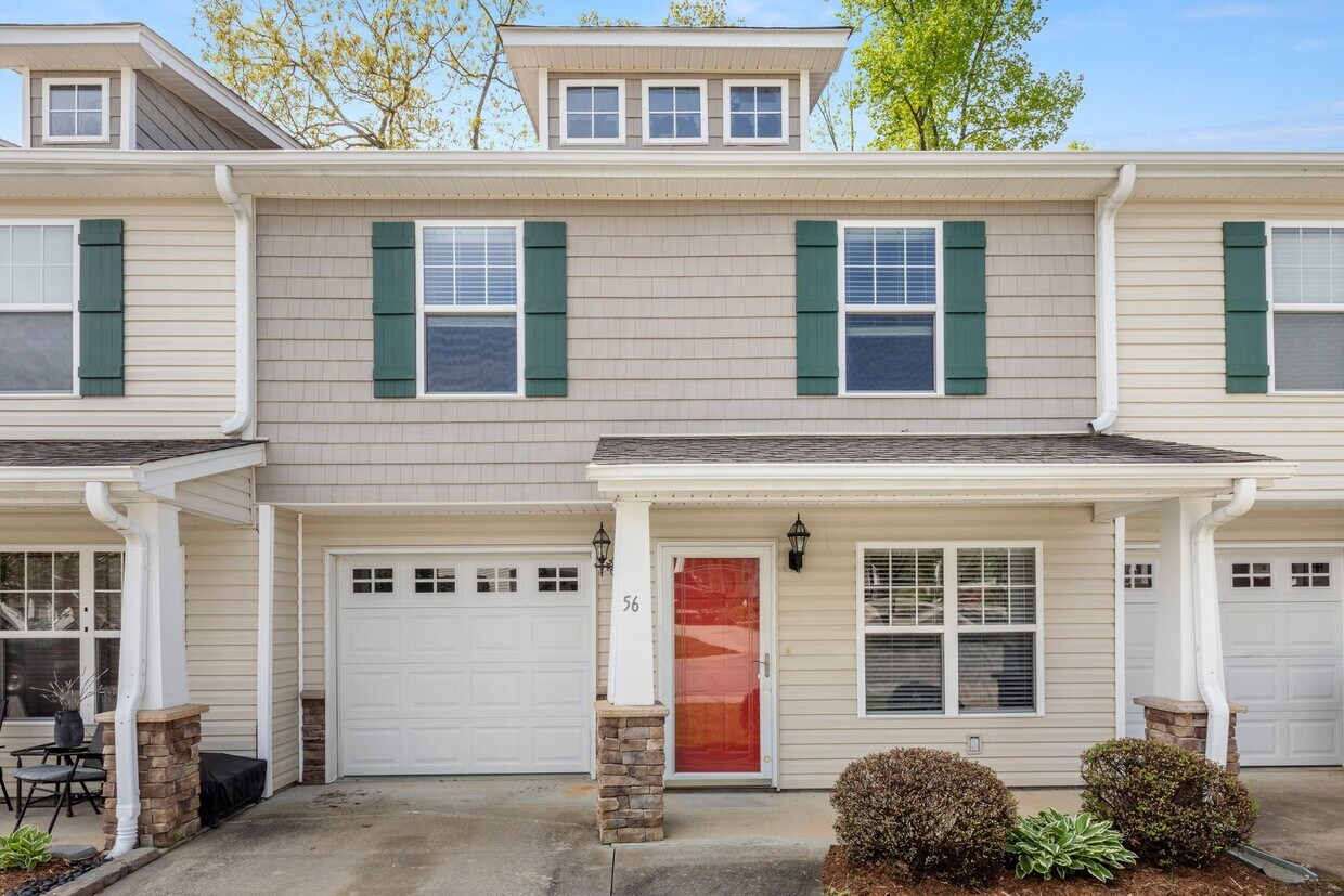 Primary Photo - Lovely Townhome - Great Fletcher Location!