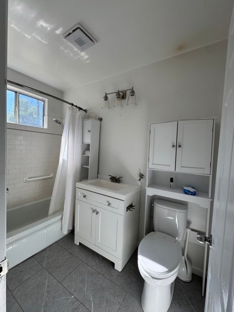 Foto del edificio - 18020 Collins St