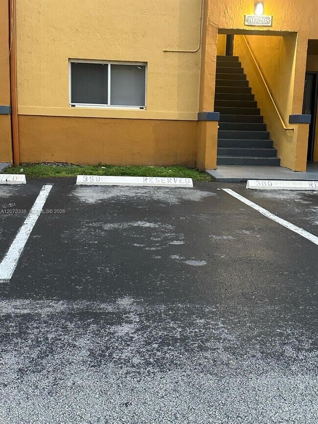 Foto del edificio - 14930 SW 82nd Terrace