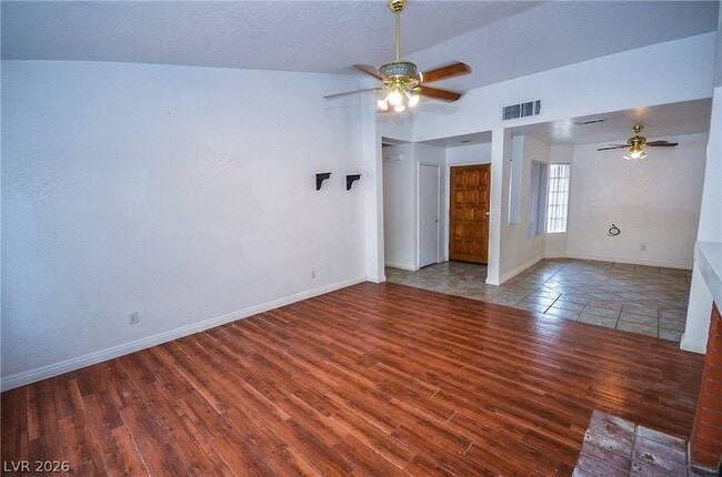 Foto del edificio - 6762 Shelter Ln