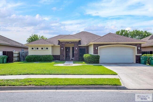 Building Photo - 6713 Stone Oak