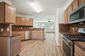 Building Photo - 16717 Foursquare Dr