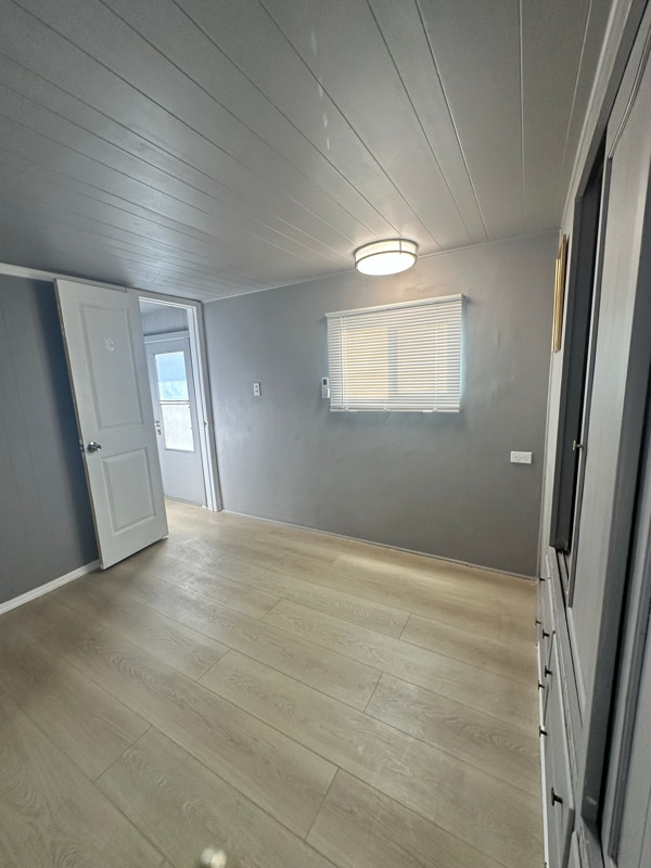 Foto del edificio - 8861 Live Oak Ave