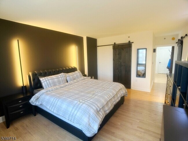 Foto del edificio - 415 Newark St.