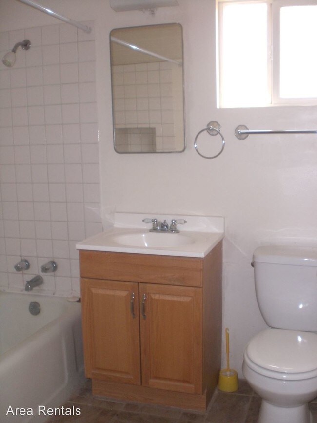 Building Photo - 2 br, 1 bath House - 34948 CEDAR ROAD