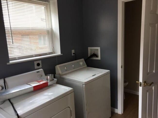 Building Photo - New 2 bedroomSouth Side House