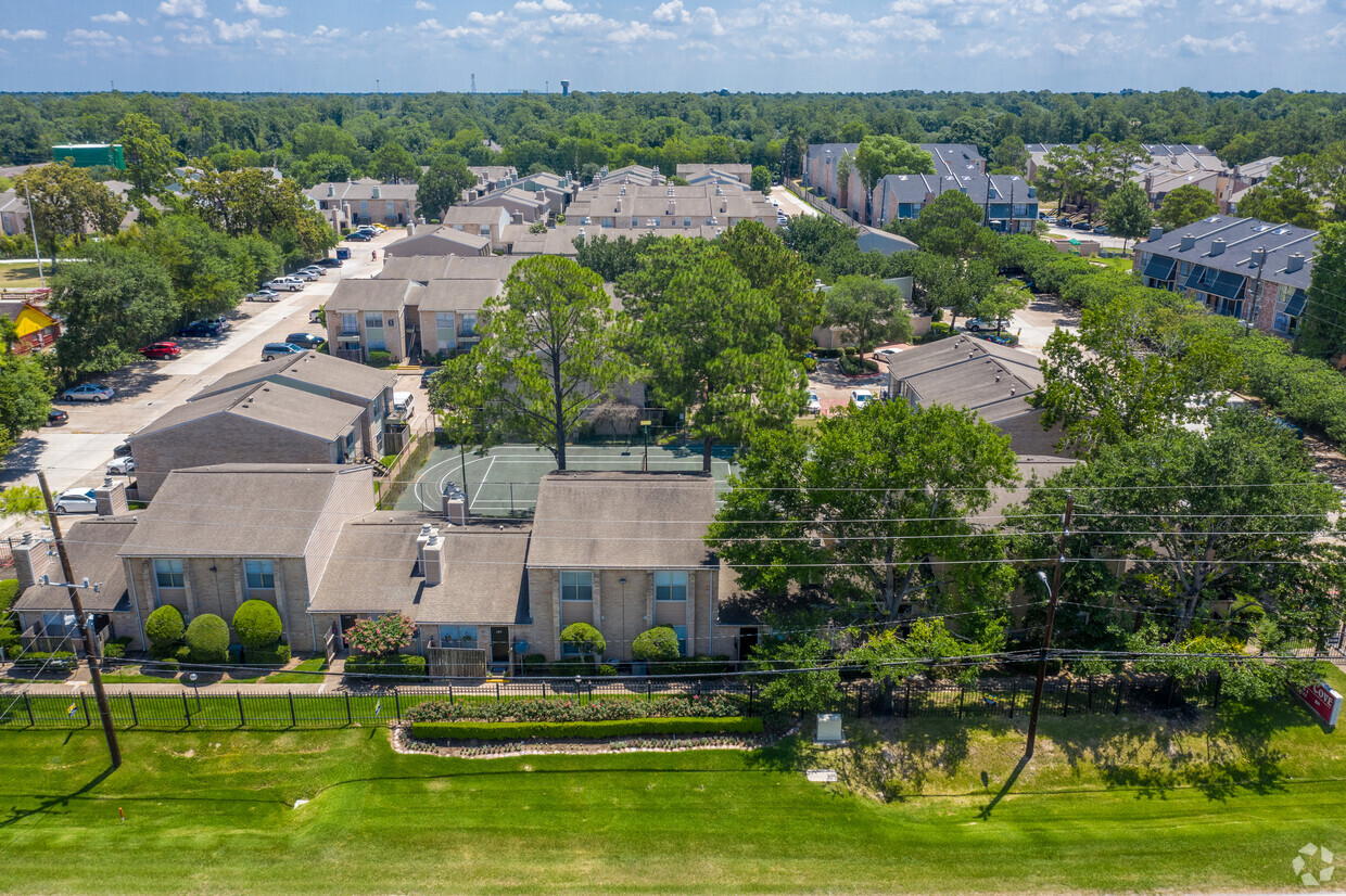 Arial View of Emerald Cove - Emerald Cove Apartments