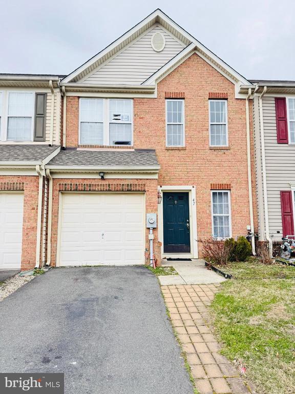 Foto del edificio - 47 Peppermint Dr