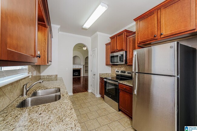 Building Photo - 6525 Southern Trace Dr