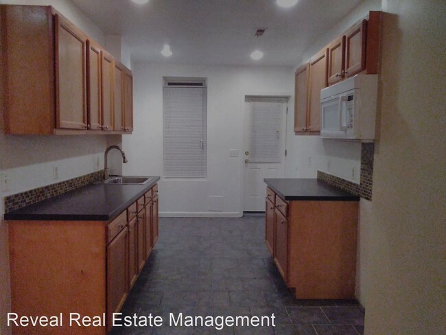 Building Photo - 3 br, 2 bath House - 1128 W. Cross Street