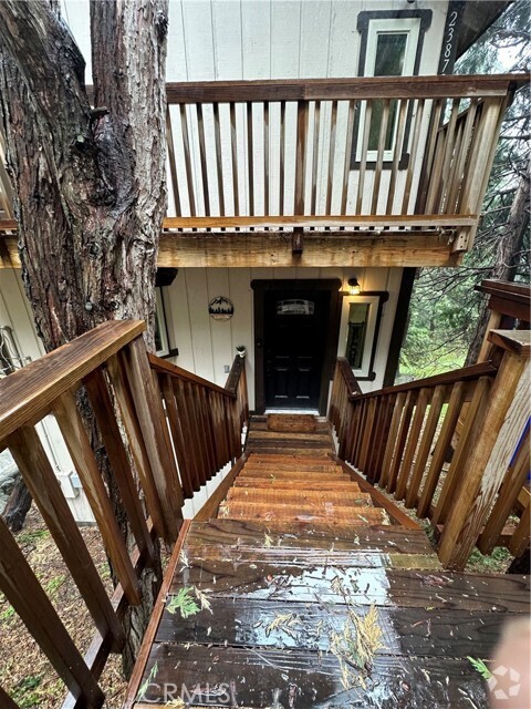 Building Photo - 23878 Lakeview Dr