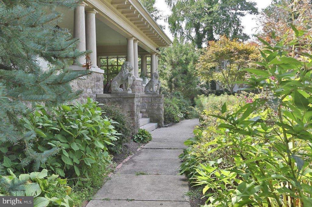 223 Madison Ave, Fort Washington, PA 19034 Room for Rent in Fort