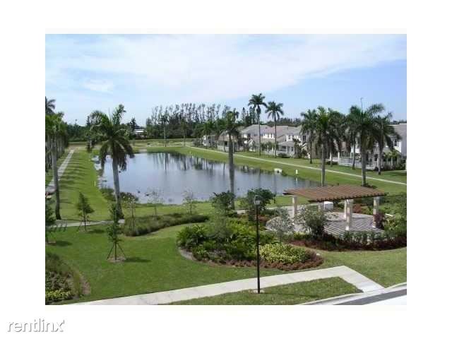 Building Photo - 6849 Lakeside Cir N