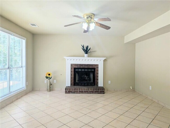Foto del edificio - 830 Meadowsong Cir