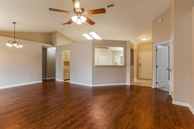 Building Photo - 2955 Waters View Cir