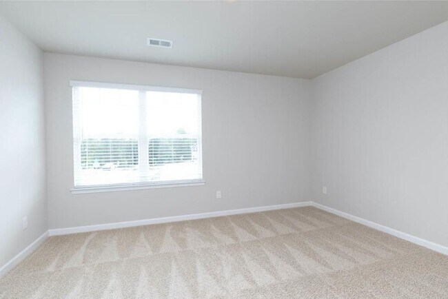 Building Photo - 6040 Vermilion Loop Rd