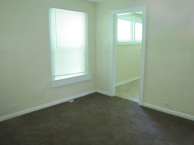 Foto del edificio - 4432 Kingsley Dr