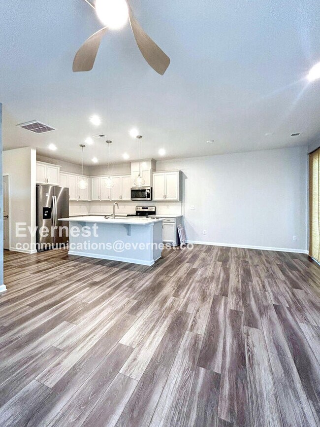 Foto del edificio - 9226 Northfield Crossing Dr