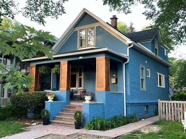 Building Photo - 1119 Wesley Ave