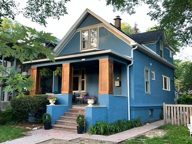 Foto del edificio - 1119 Wesley Ave