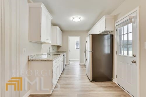 Foto del edificio - 1152 Edwin Cir