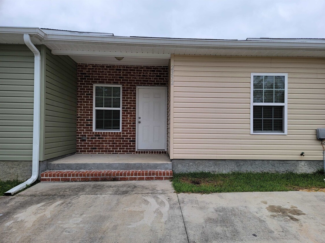 2352 Quazar Cir, Tallahassee, FL 32311 Townhouse for Rent in Tallahassee, FL