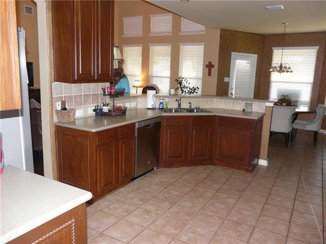 Building Photo - 5800 Youngworth Dr