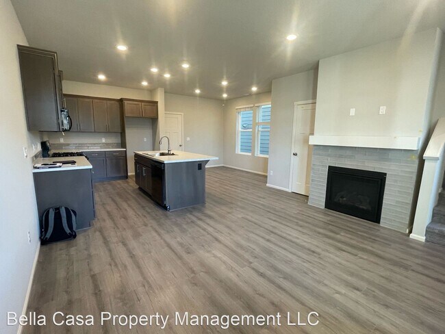 Building Photo - 3 br, 2.5 bath House - 1772 NW Landon Street