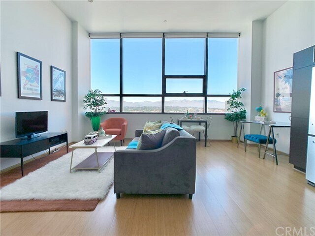 Foto del edificio - 1100 Wilshire Blvd