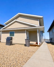 Building Photo - 11569 A-115677 77 Ave