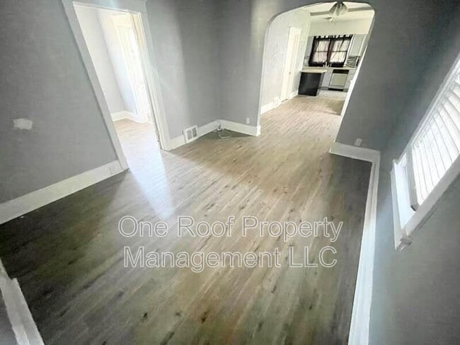 Foto del edificio - 447 N Lawndale Ave