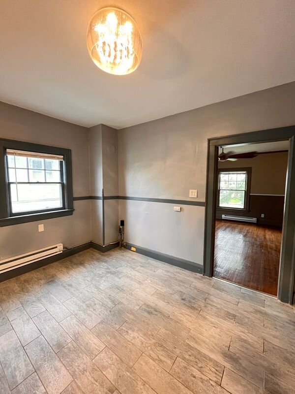 Building Photo - 2817 Collingwood Blvd