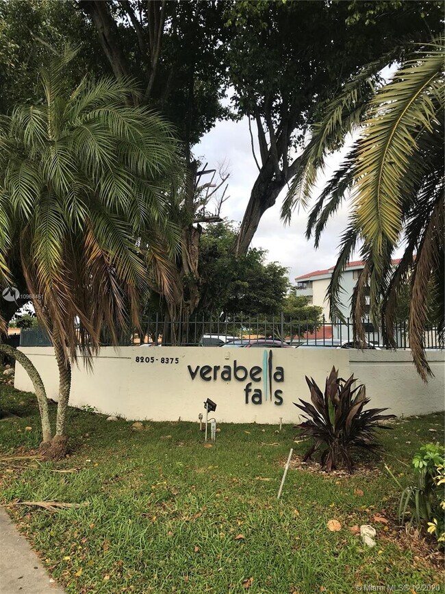 Foto del edificio - 8205 SW 152nd Ave