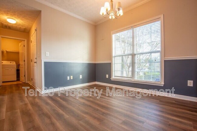 Foto del edificio - 6013 Granite Field Dr