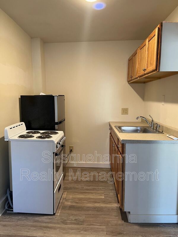 520 W Main St Unit 1st Flr., Palmyra, PA 17078 Condo for Rent in