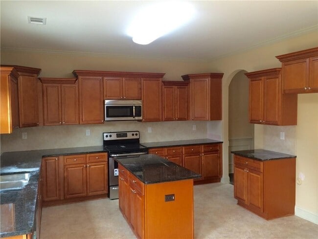 Foto del edificio - 718 Channel Ln