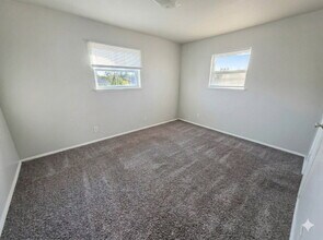 Building Photo - 1224 Crown Point Ave