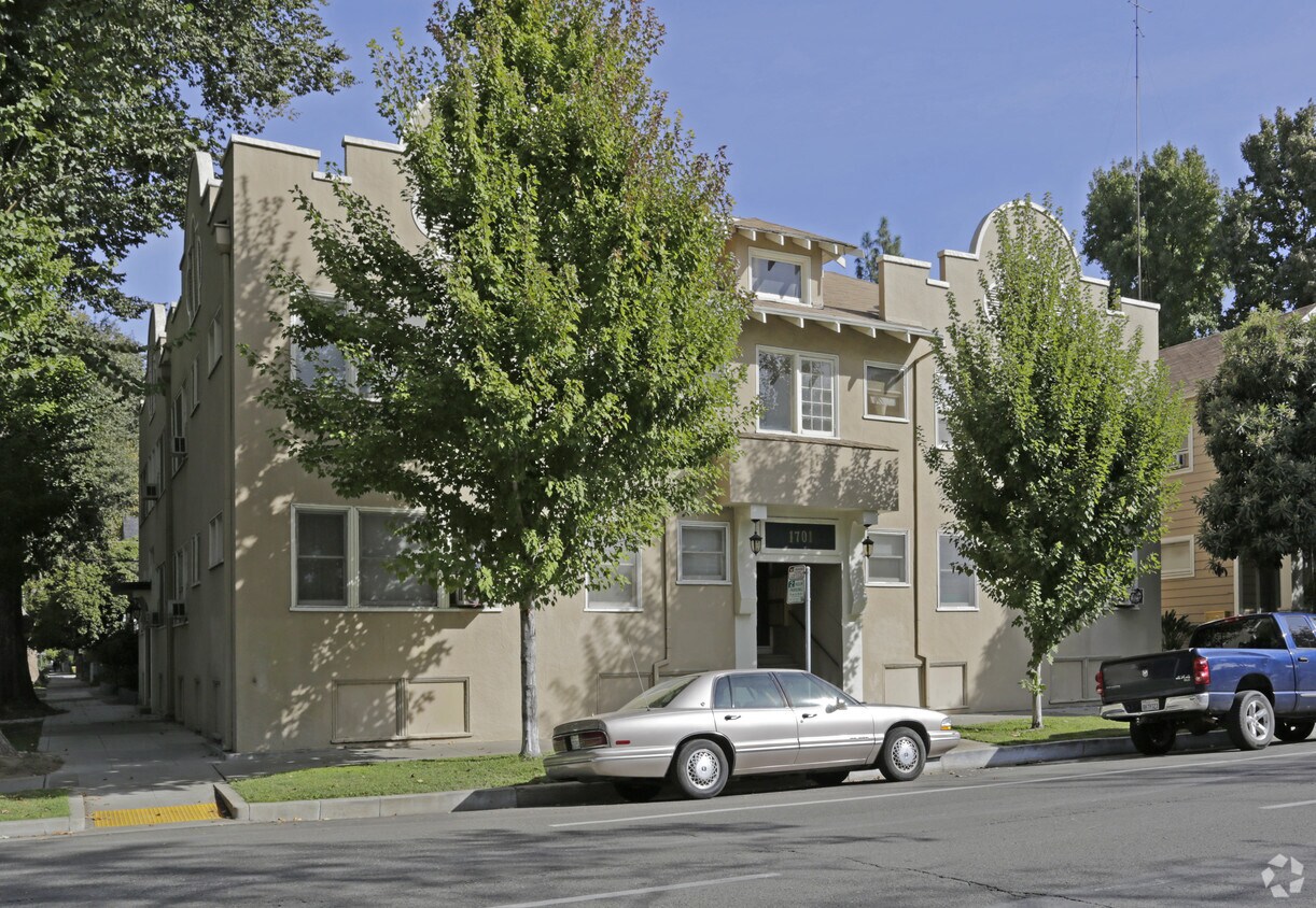 The Bidwell Apartments in Sacramento, CA