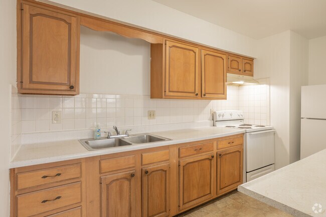 2HAB, 1BA - Westminster Real Estate LLC